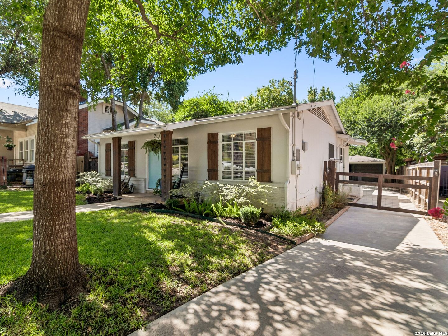 main property photo 21