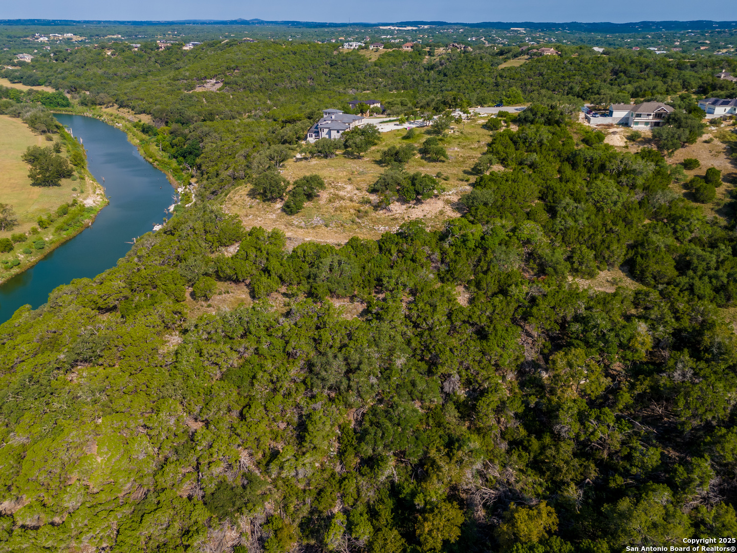 main property photo 14