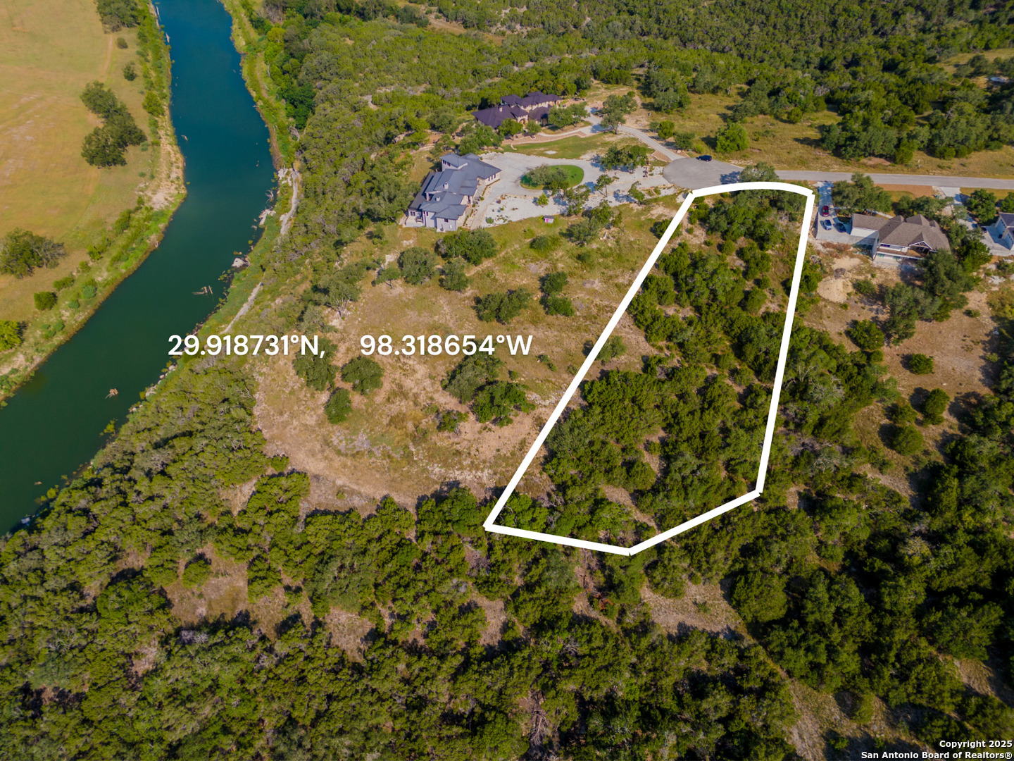 main property photo 5