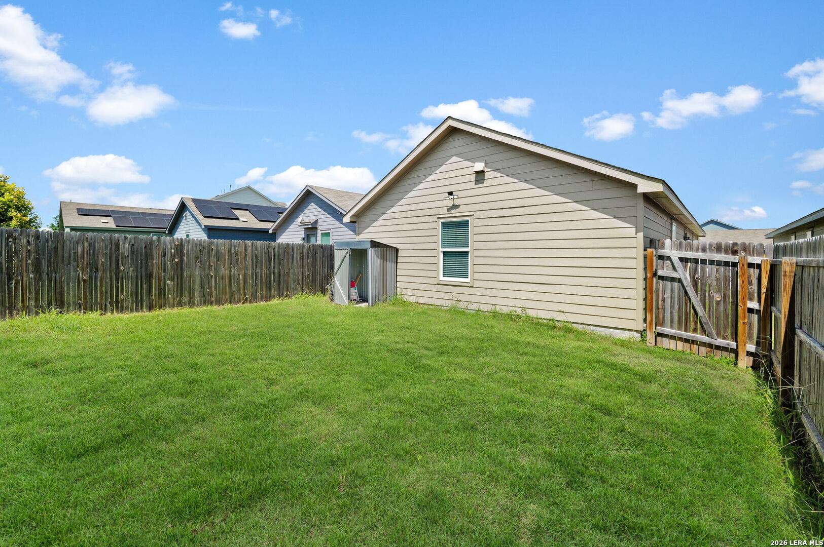main property photo 19