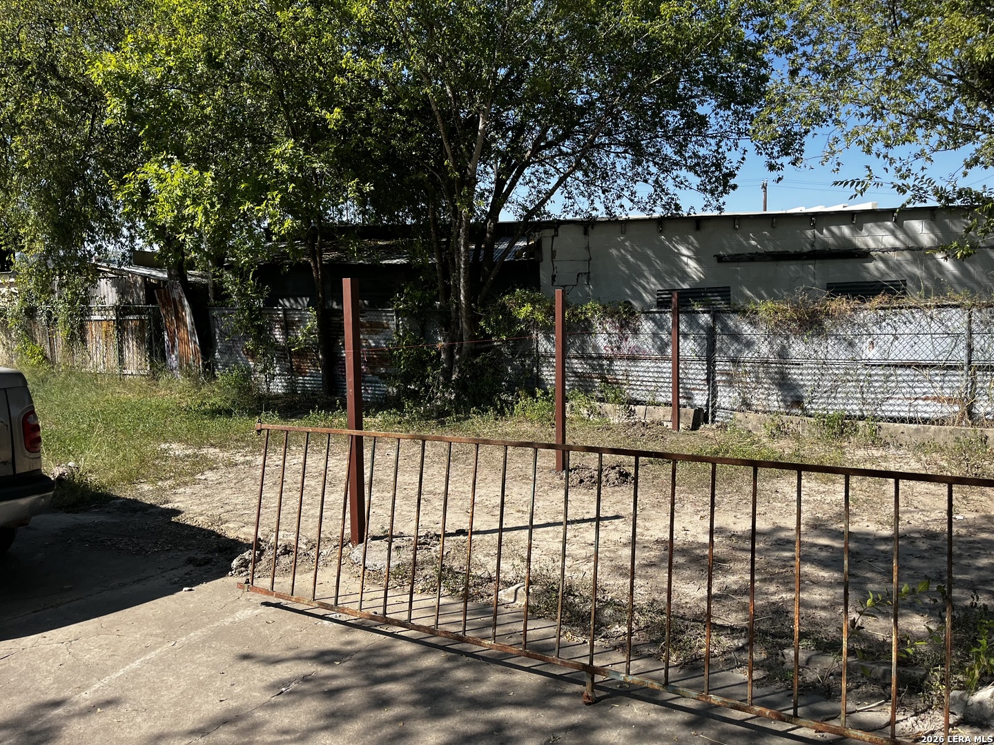 main property photo 5