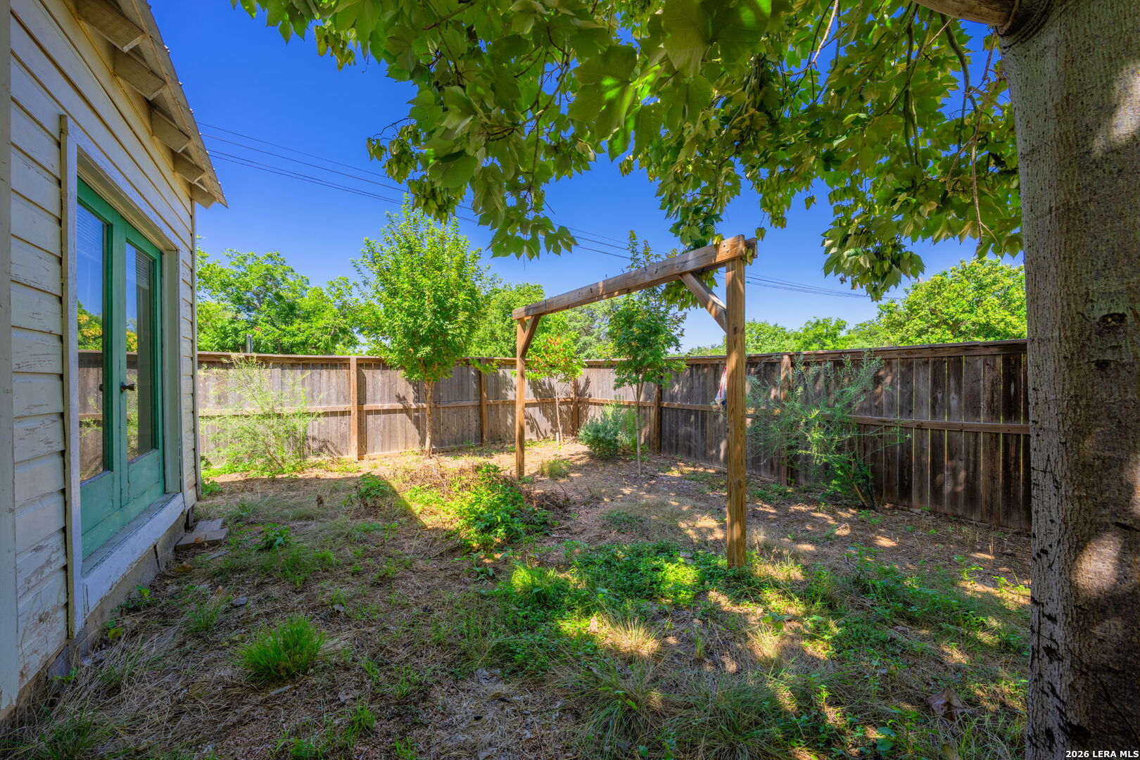 main property photo 18