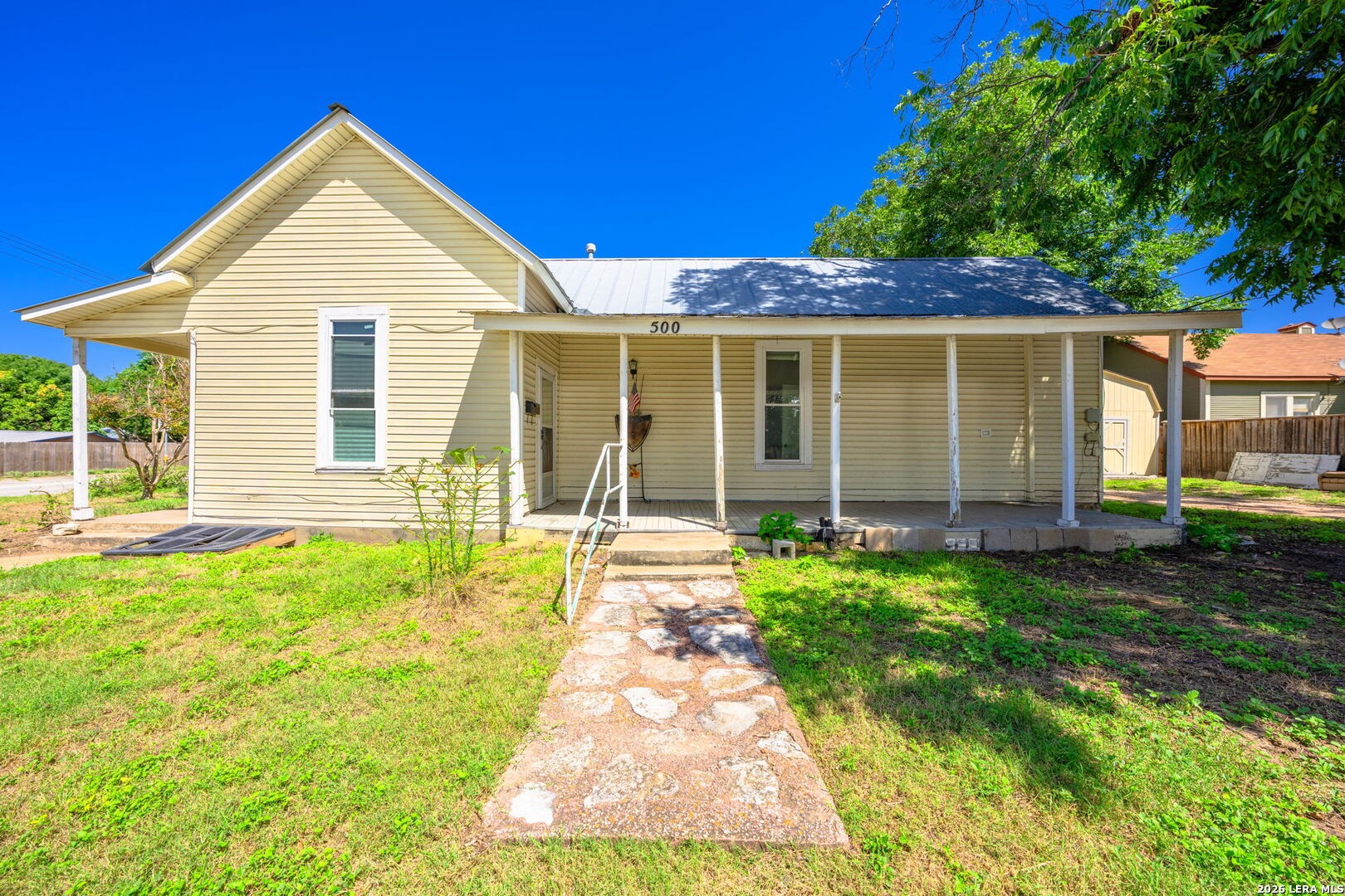 main property photo 2