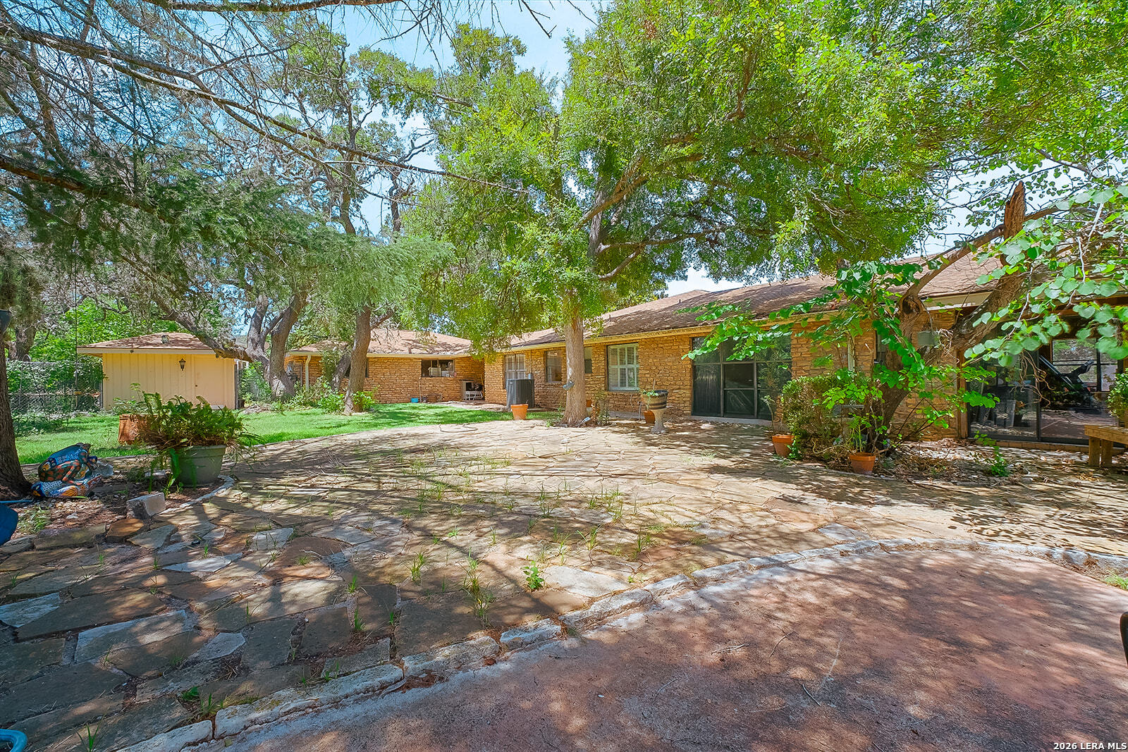 main property photo 29