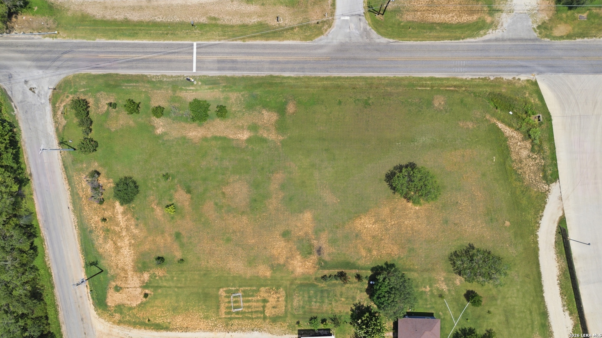 main property photo 14