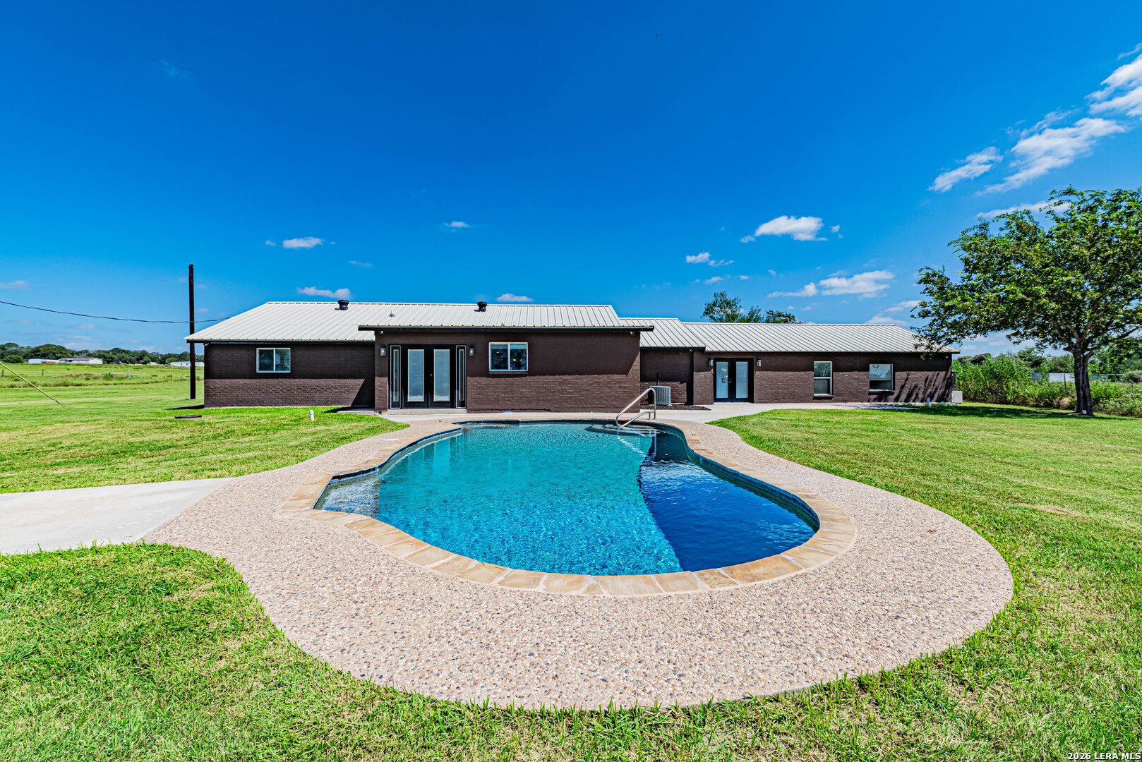 main property photo 67