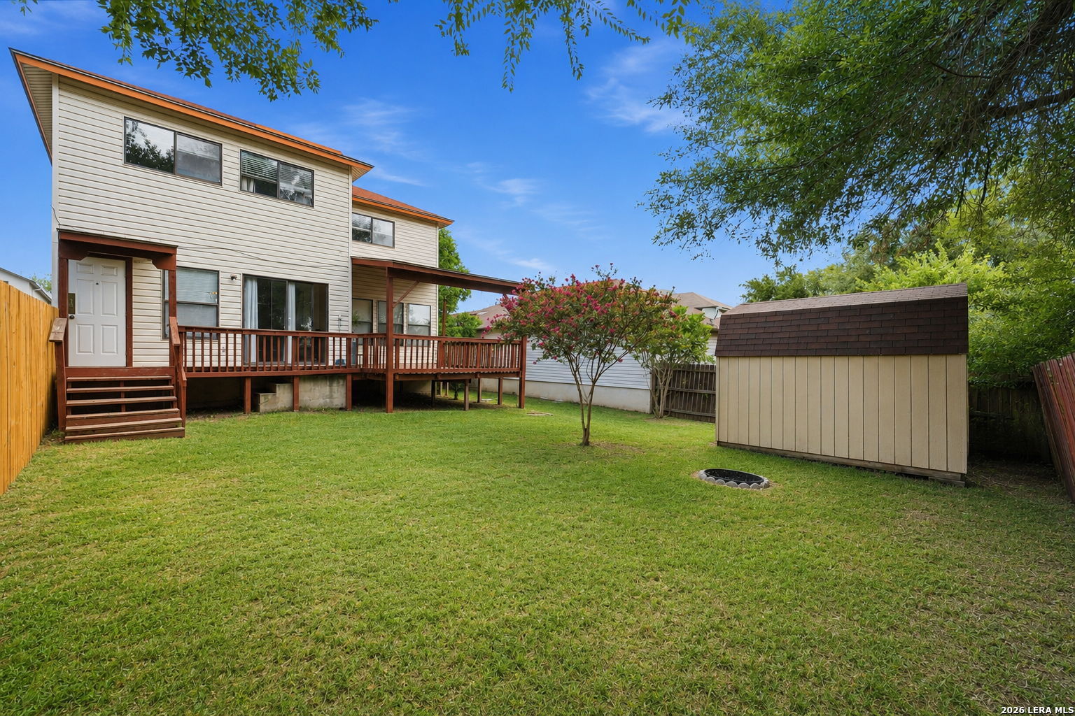 main property photo 28