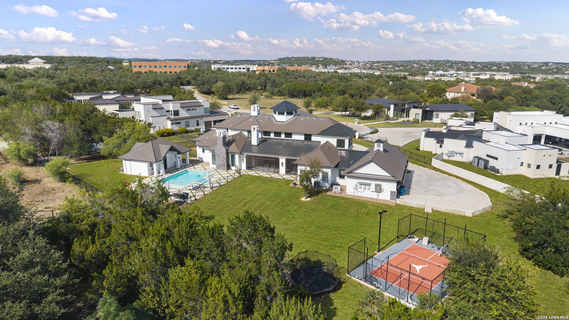 main property photo 78