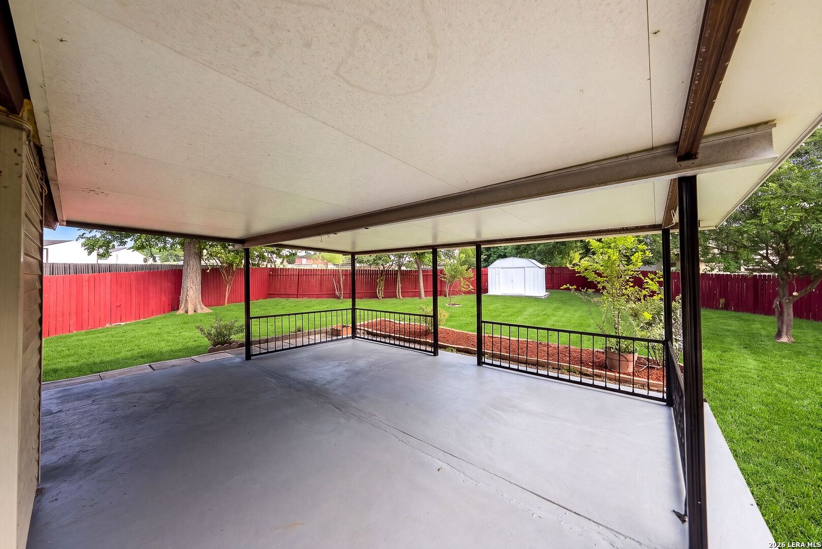 main property photo 18