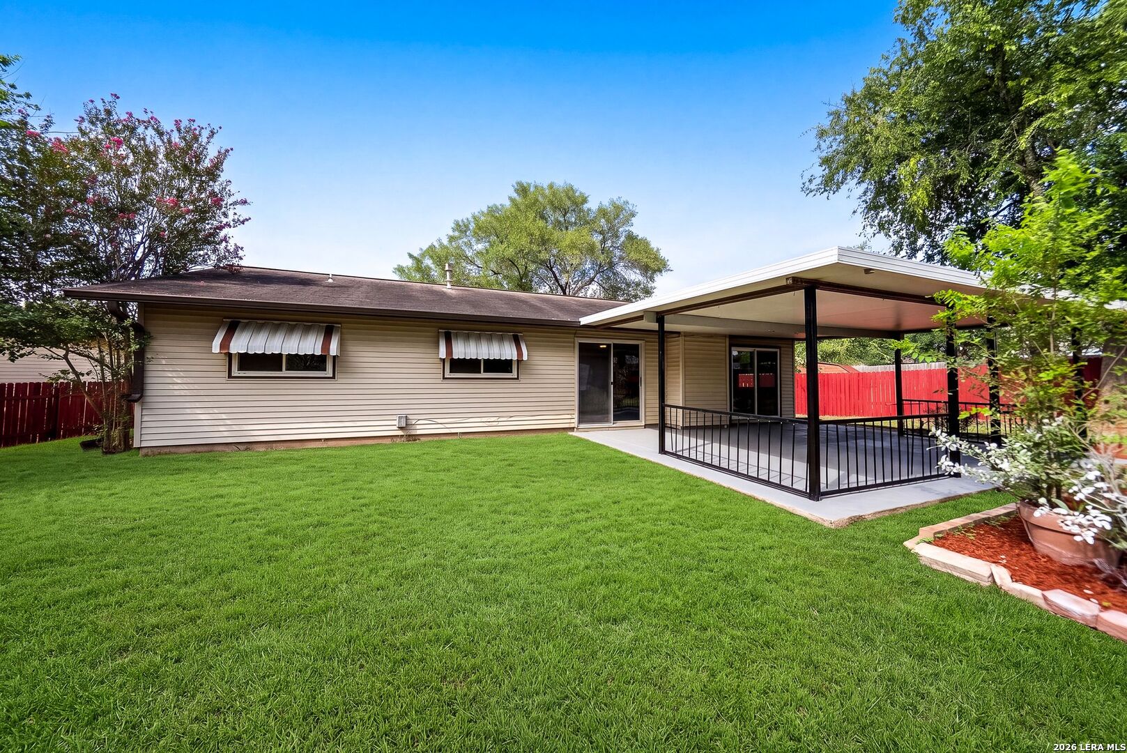 main property photo 22