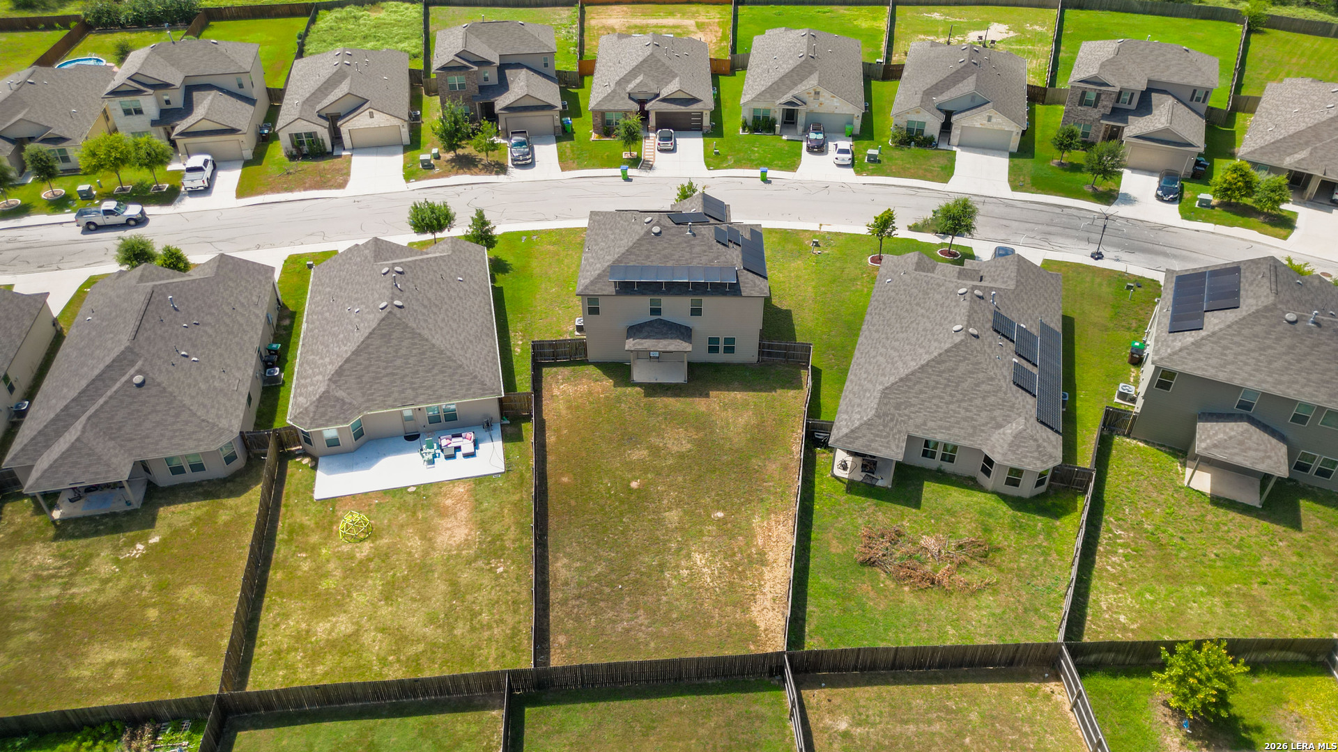 main property photo 32