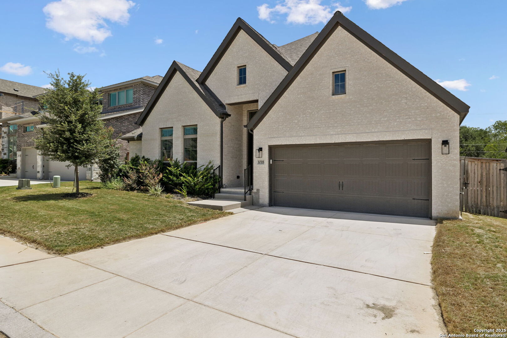 main property photo 2