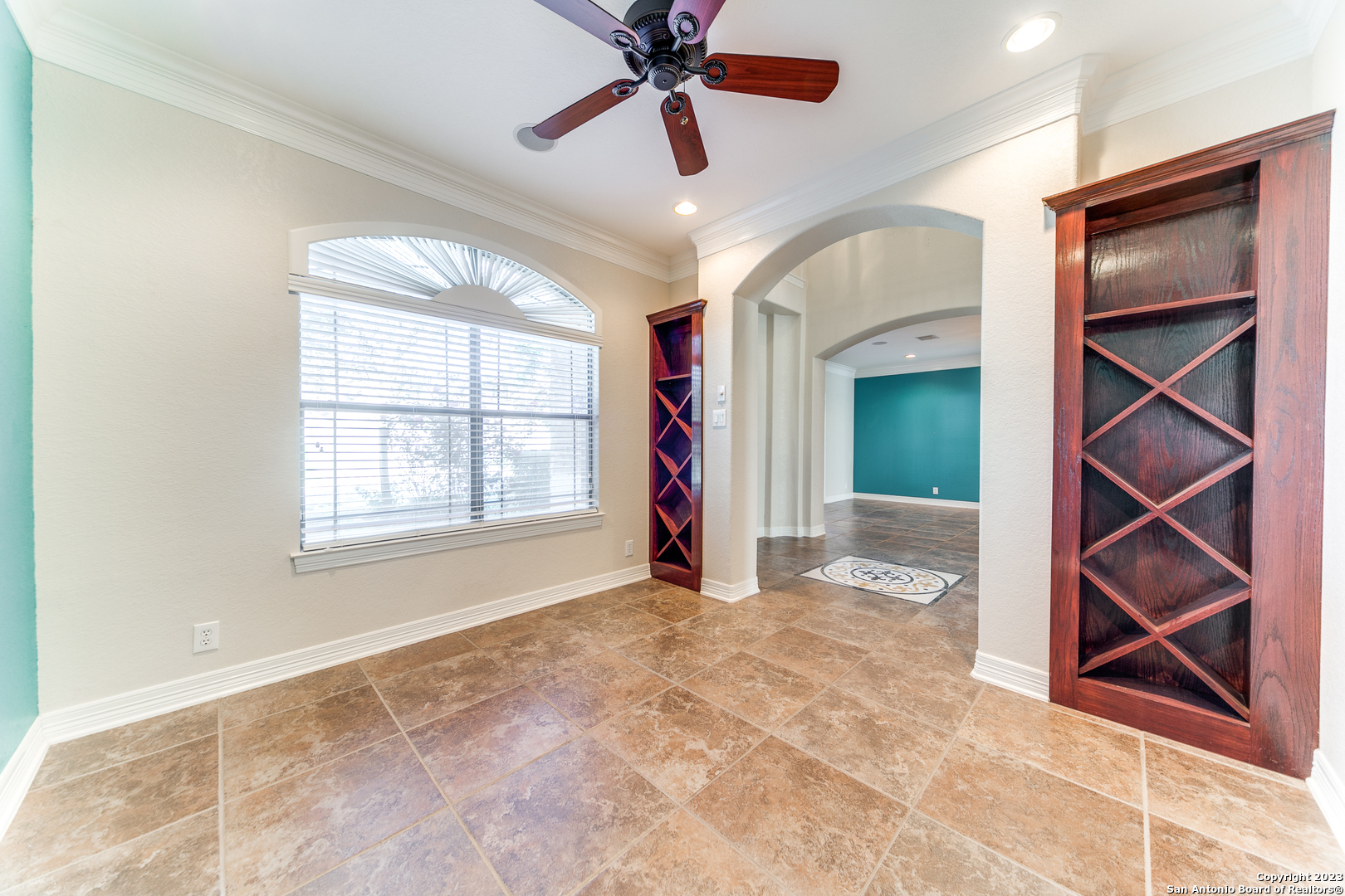 main property photo 3