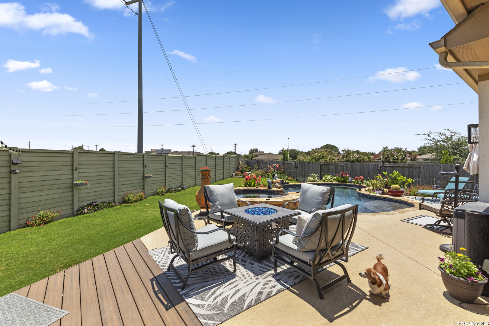 main property photo 31