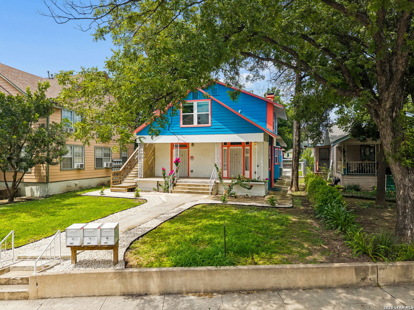 main property photo 14
