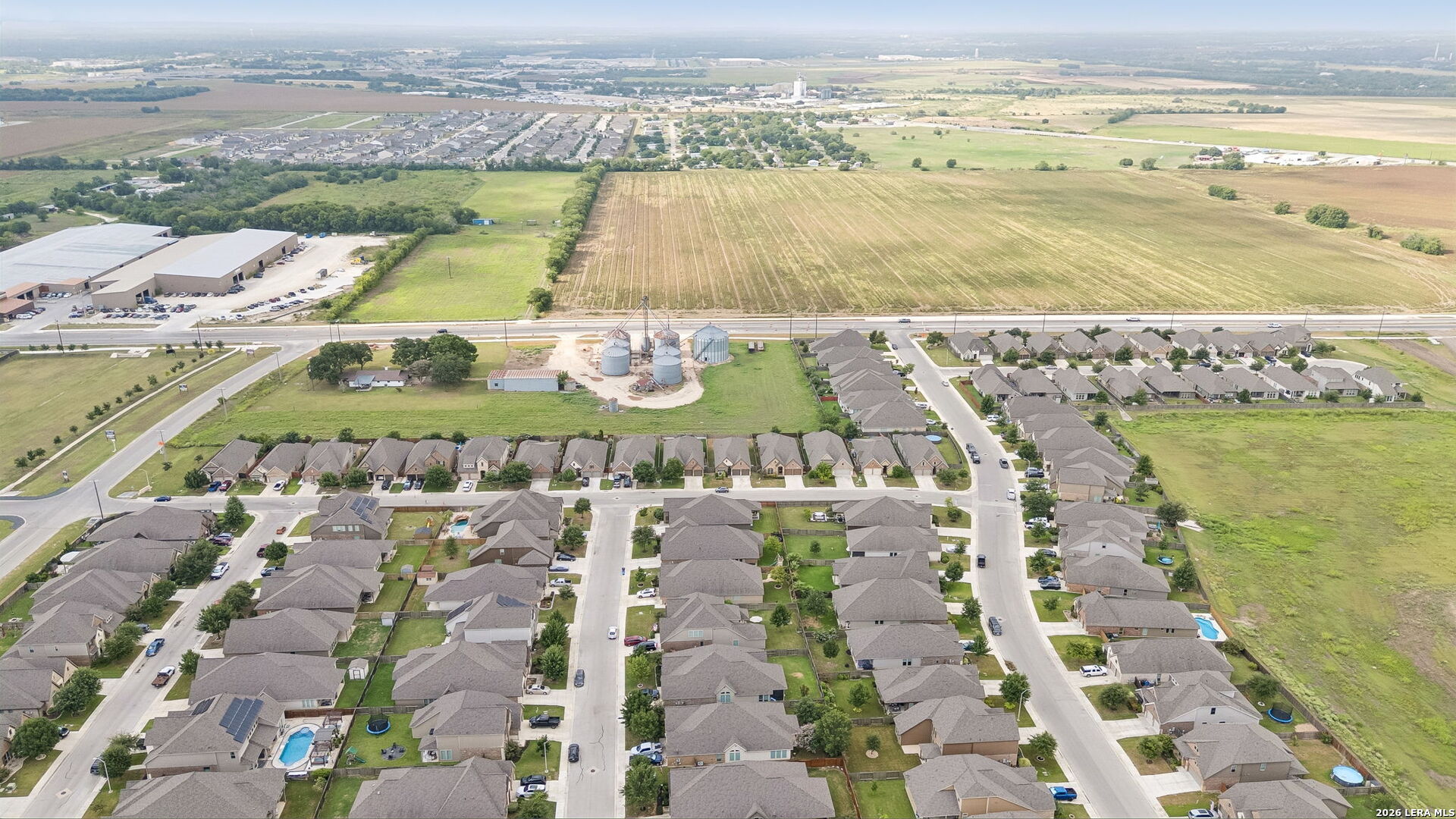 main property photo 48