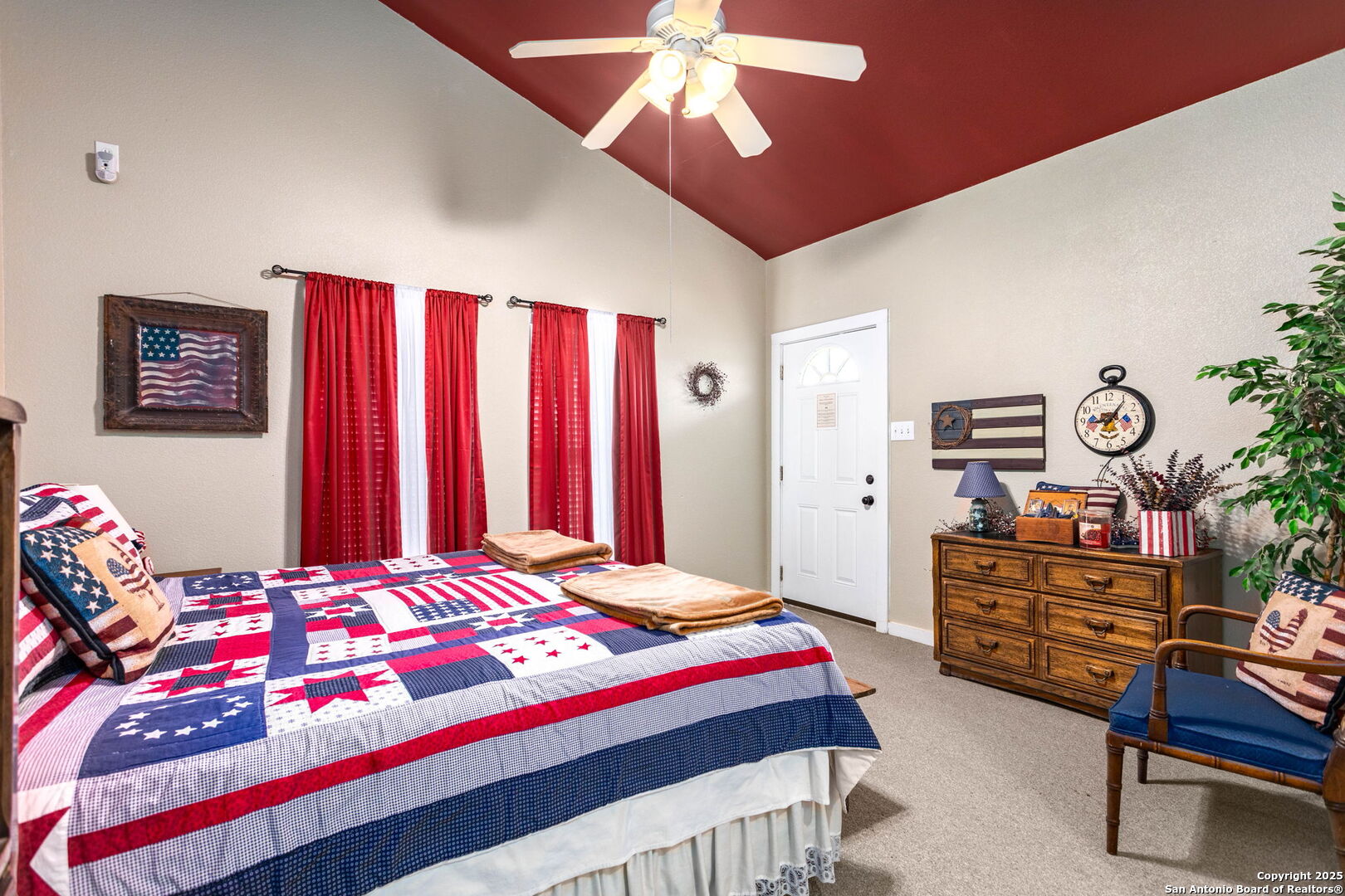 main property photo 17