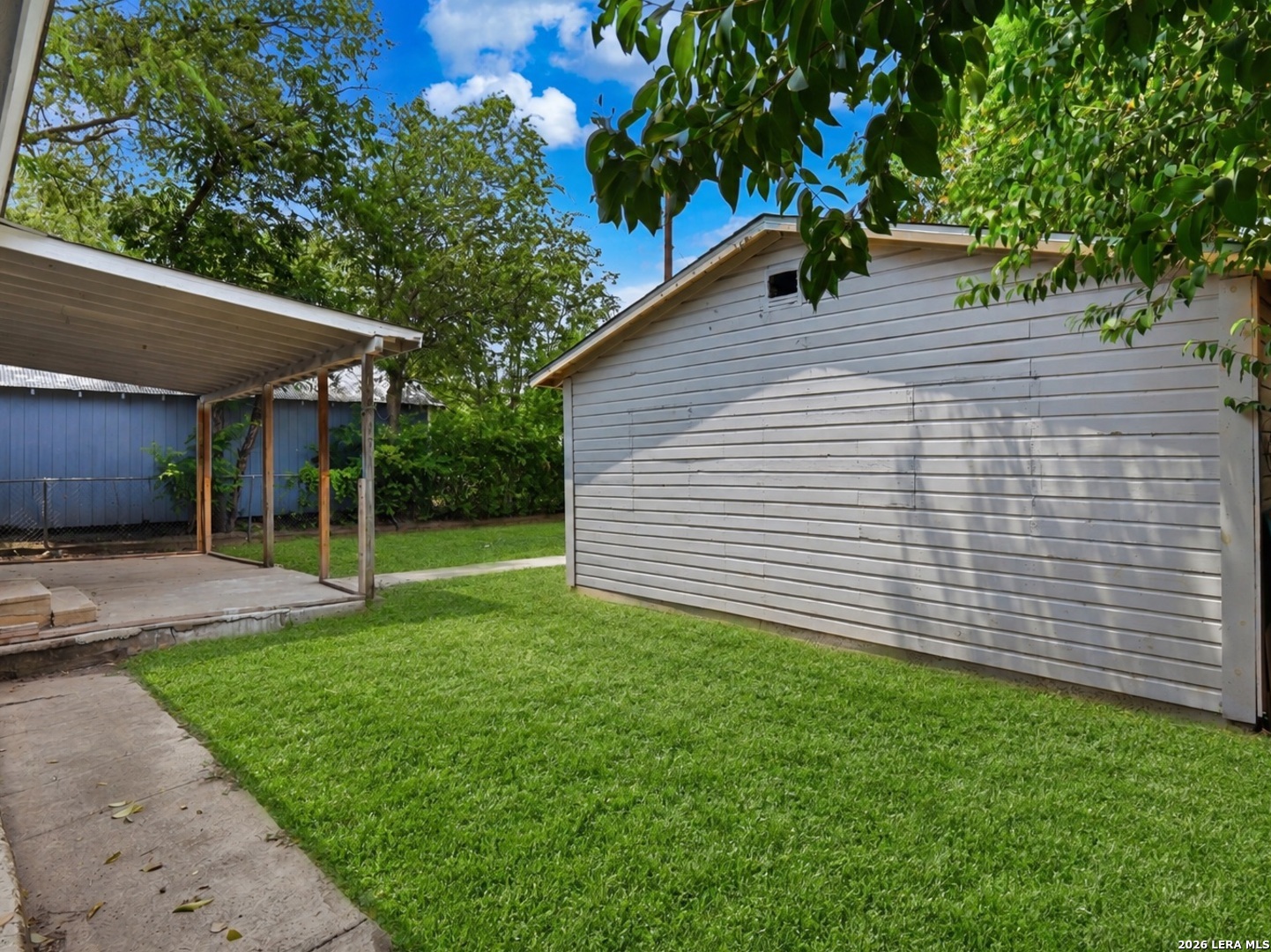 main property photo 22