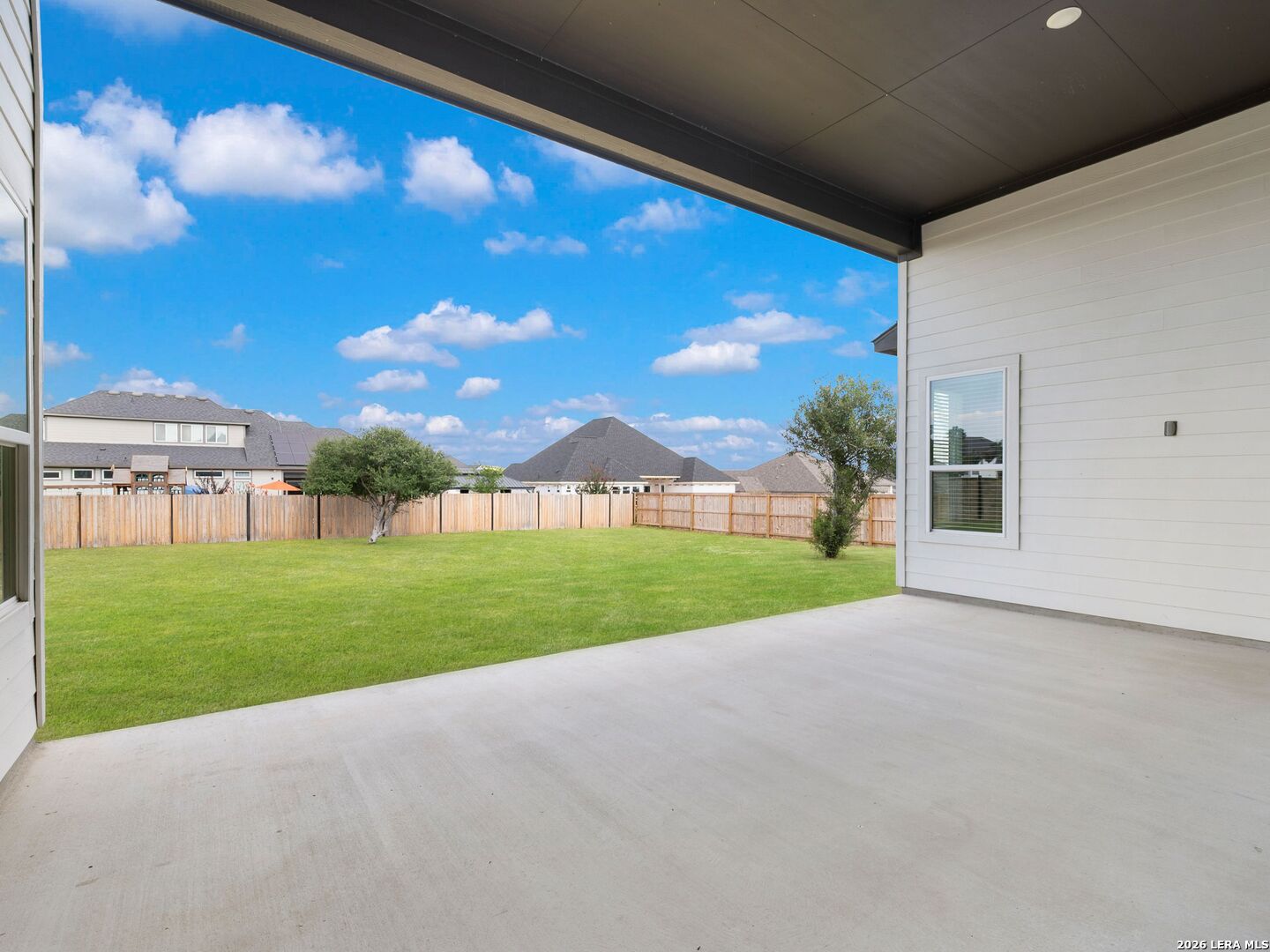 main property photo 50