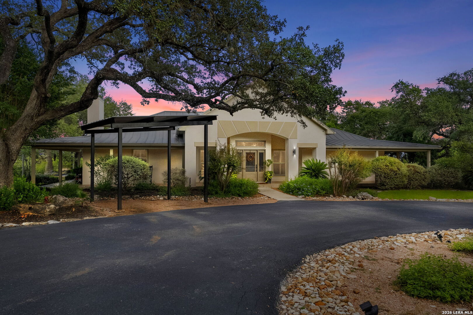 main property photo 19