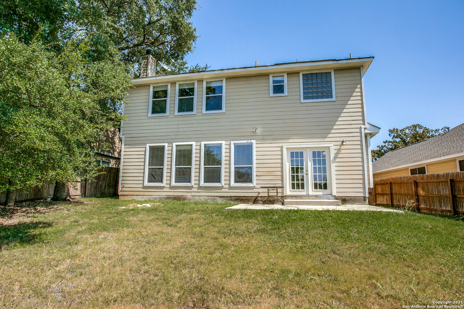 main property photo 24