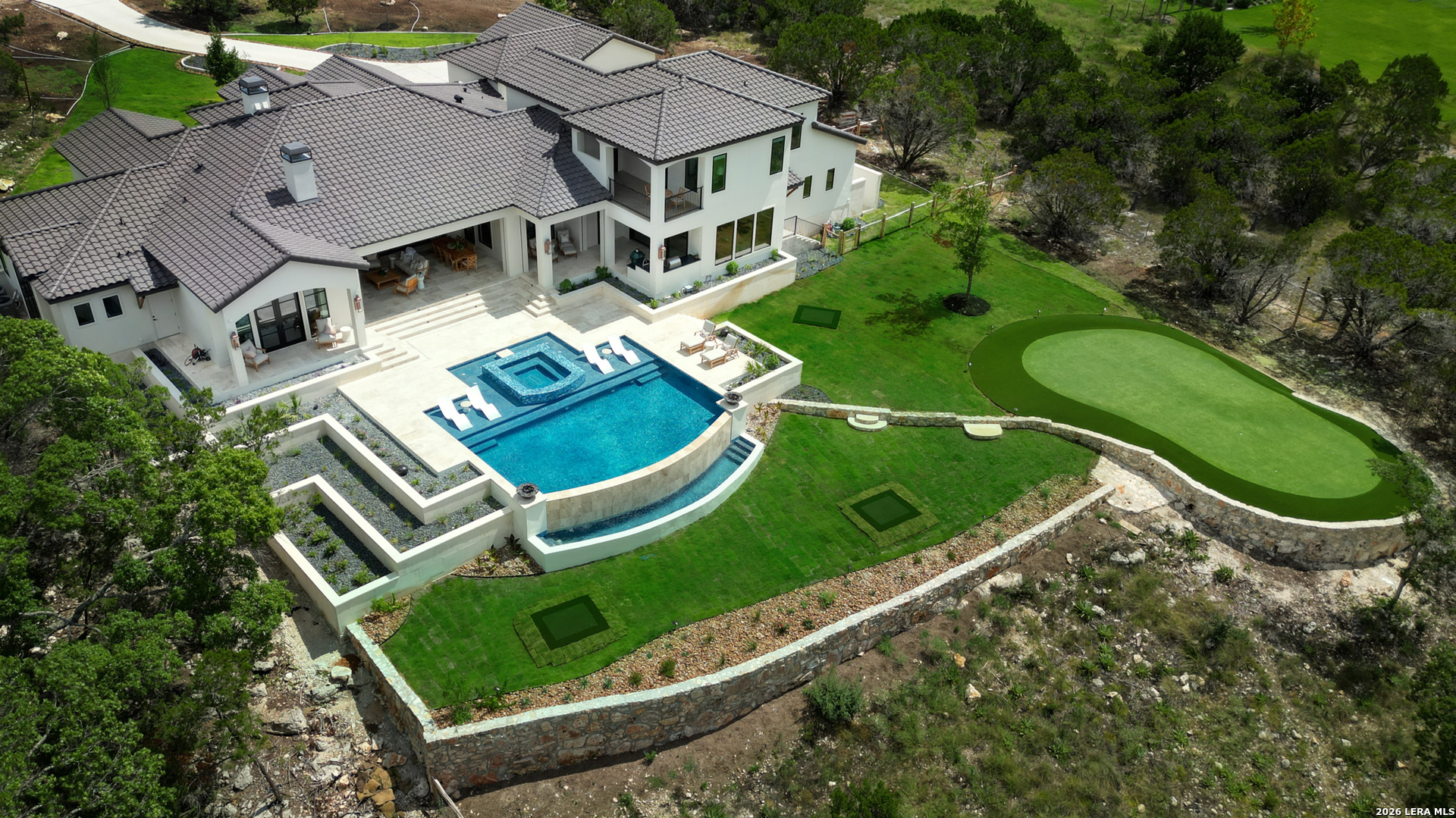 main property photo 79