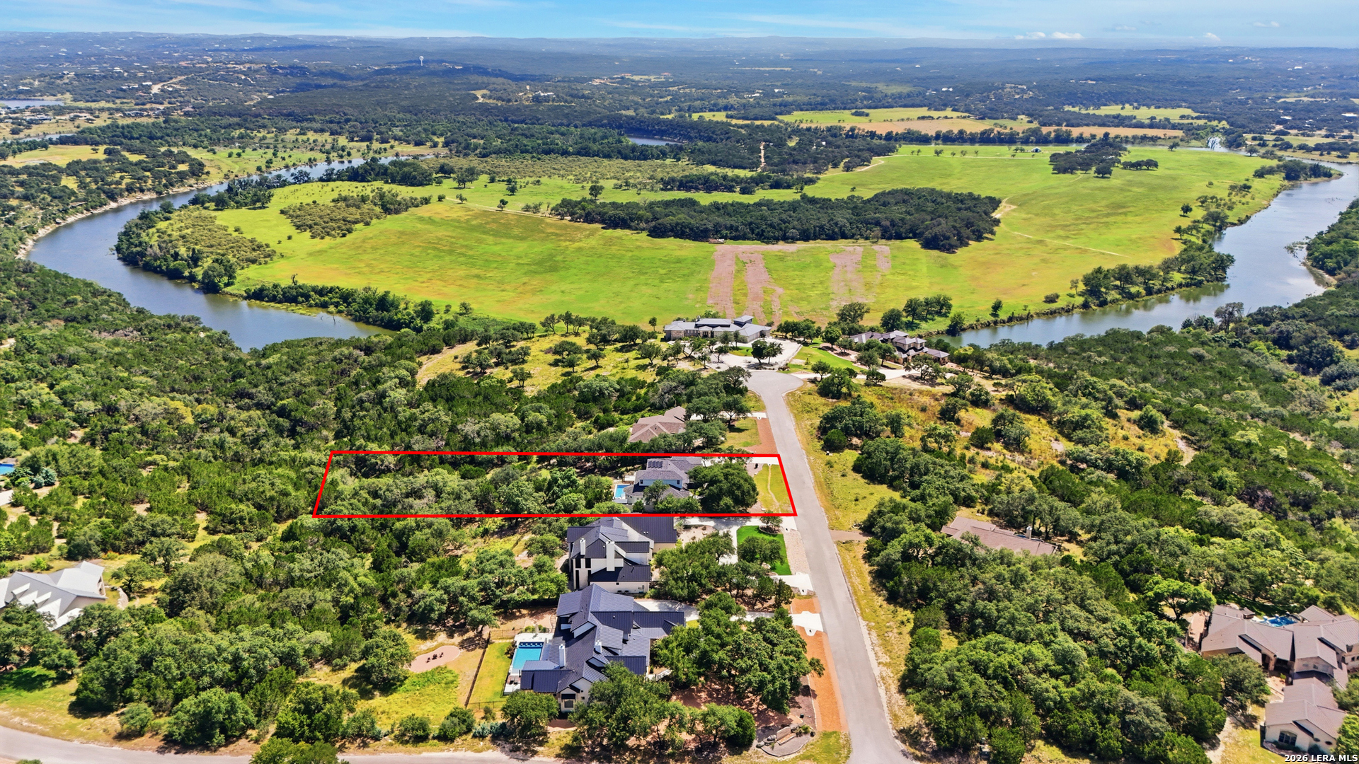 main property photo 50