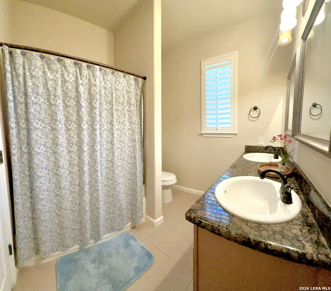 main property photo 13