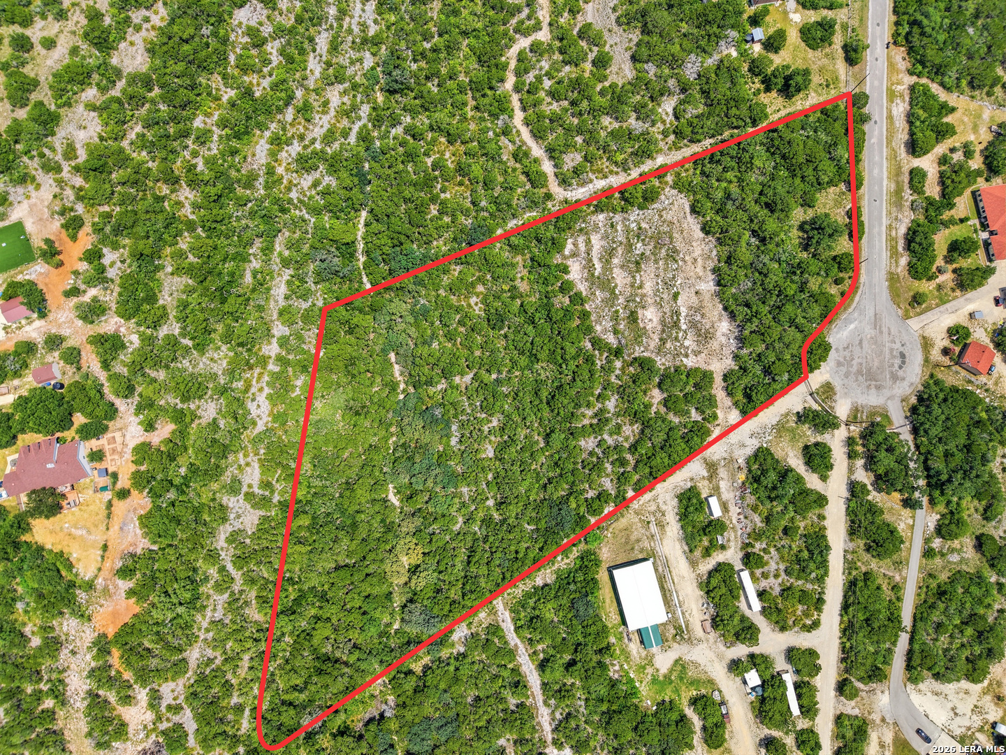 main property photo 11