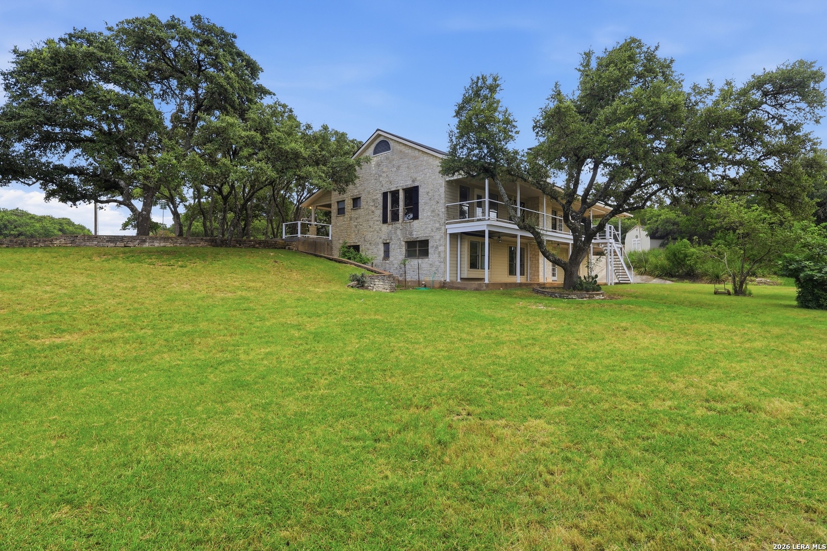 main property photo 27