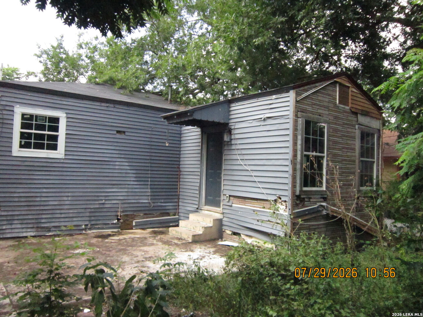 main property photo 7