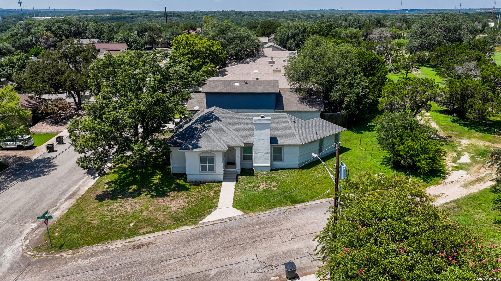 main property photo 45