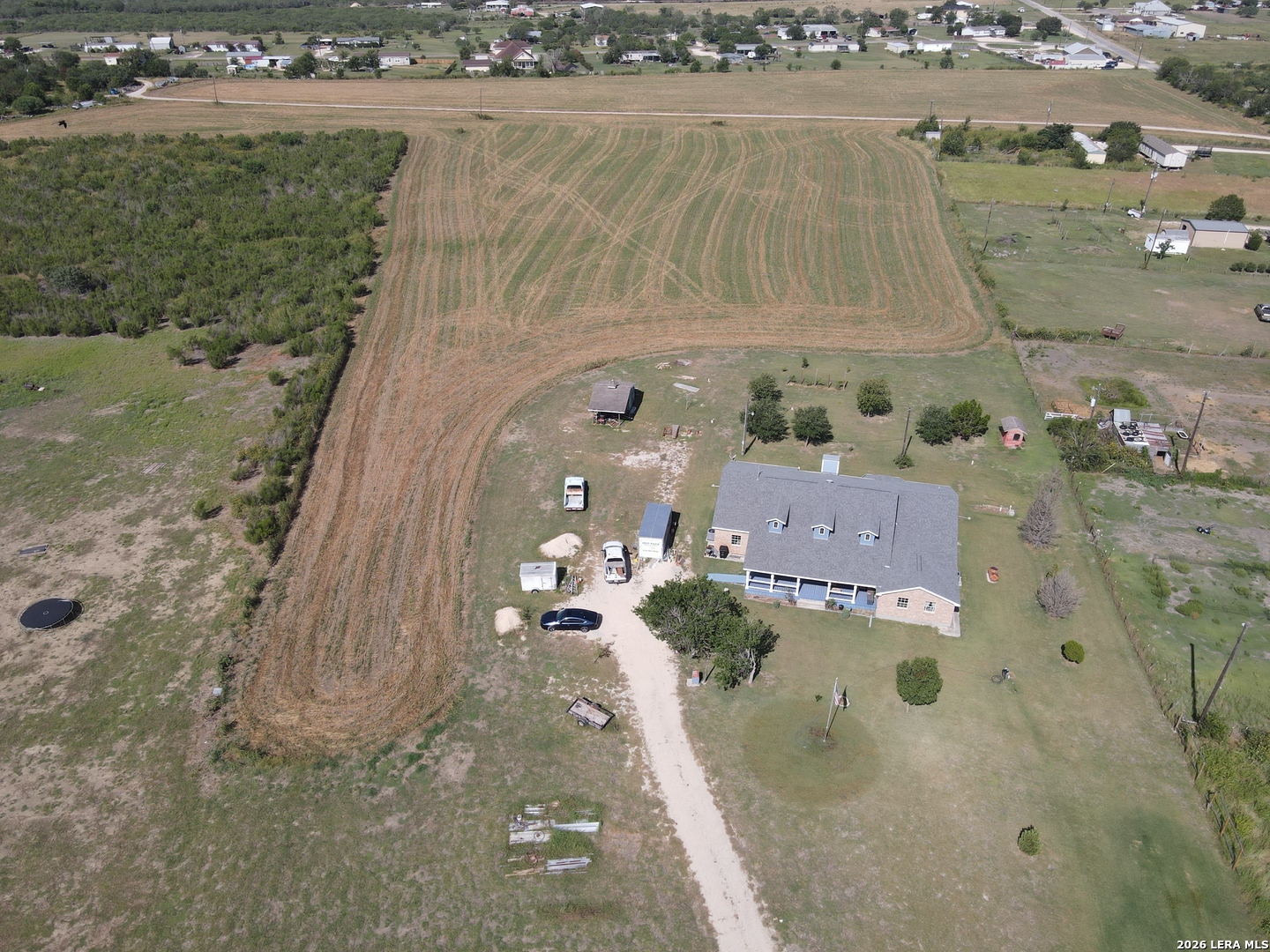 main property photo 40