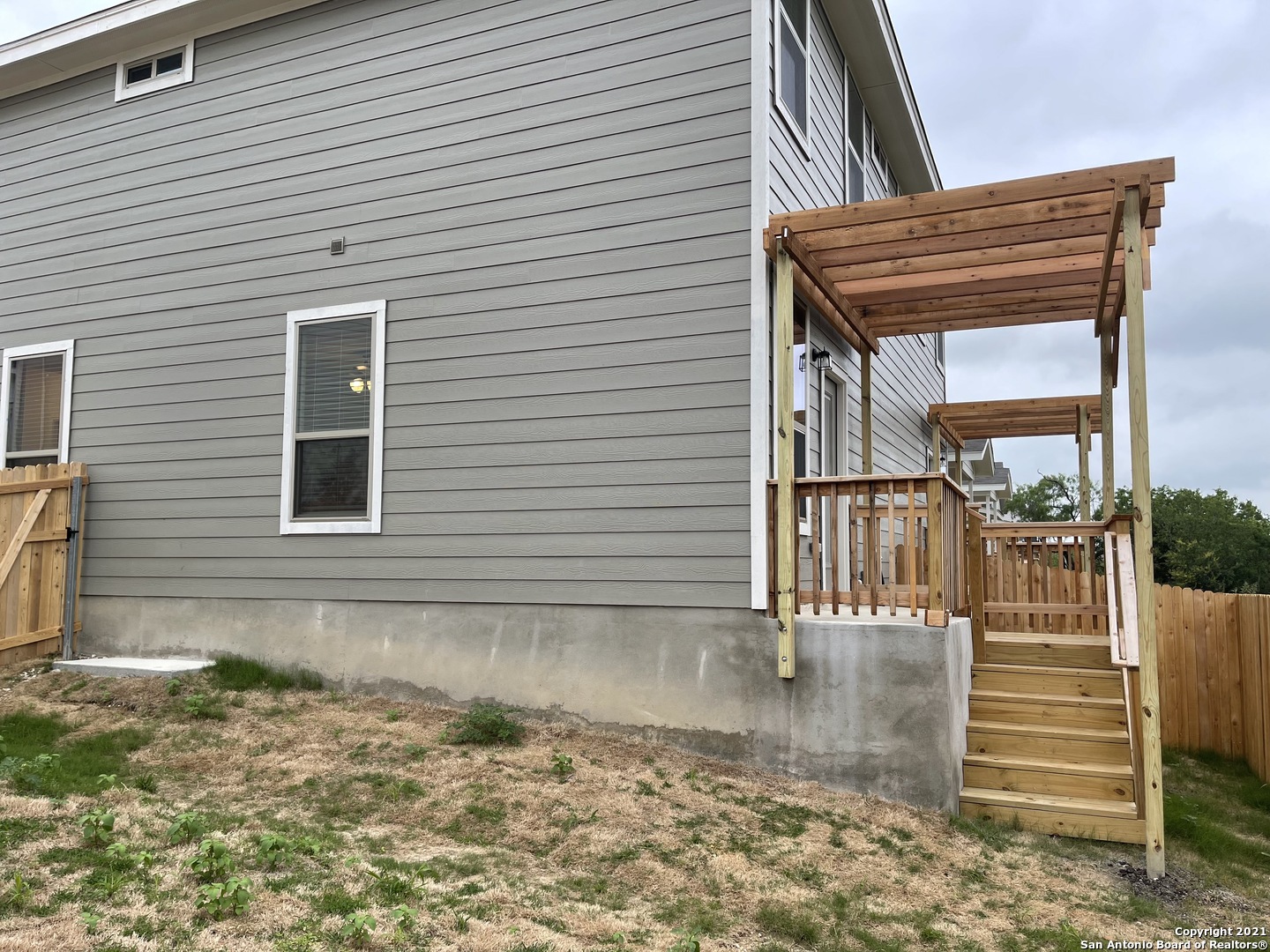 main property photo 19