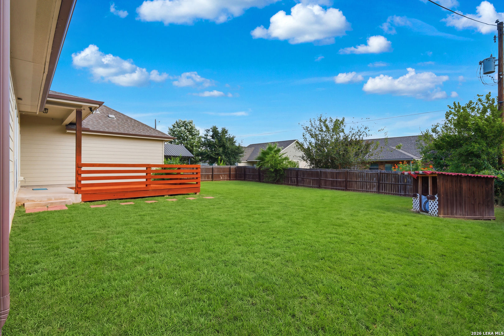 main property photo 23