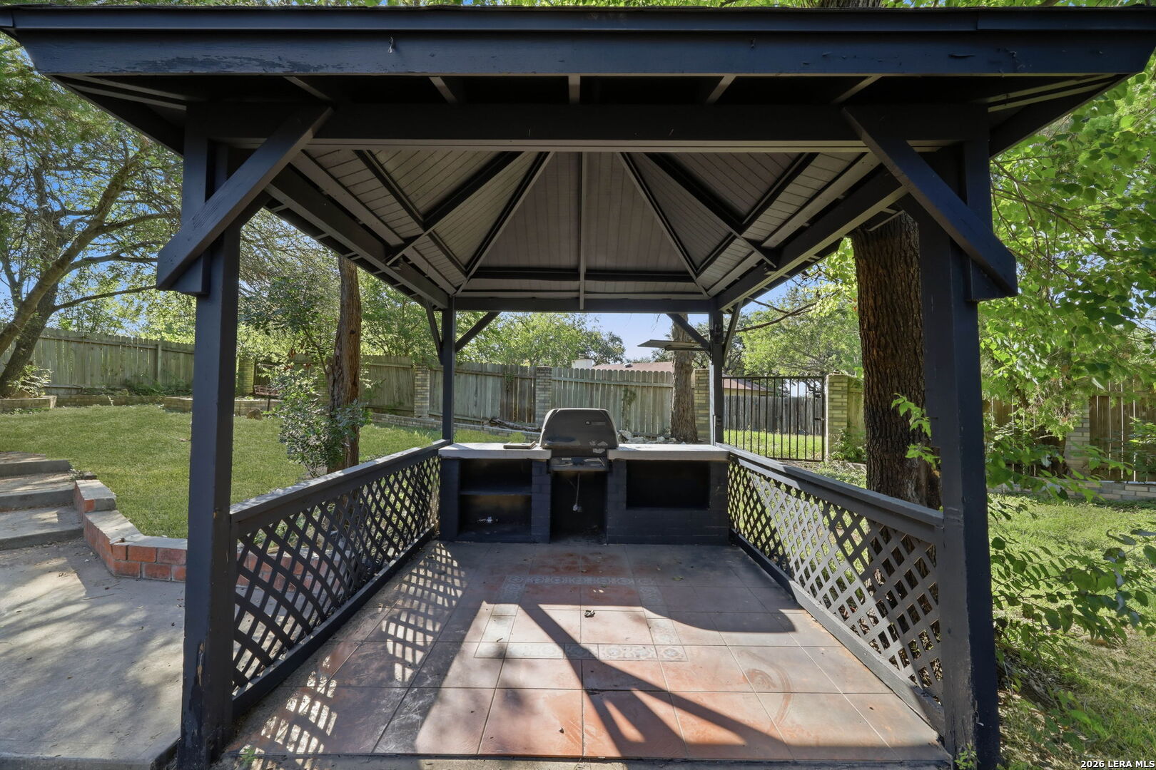 main property photo 78