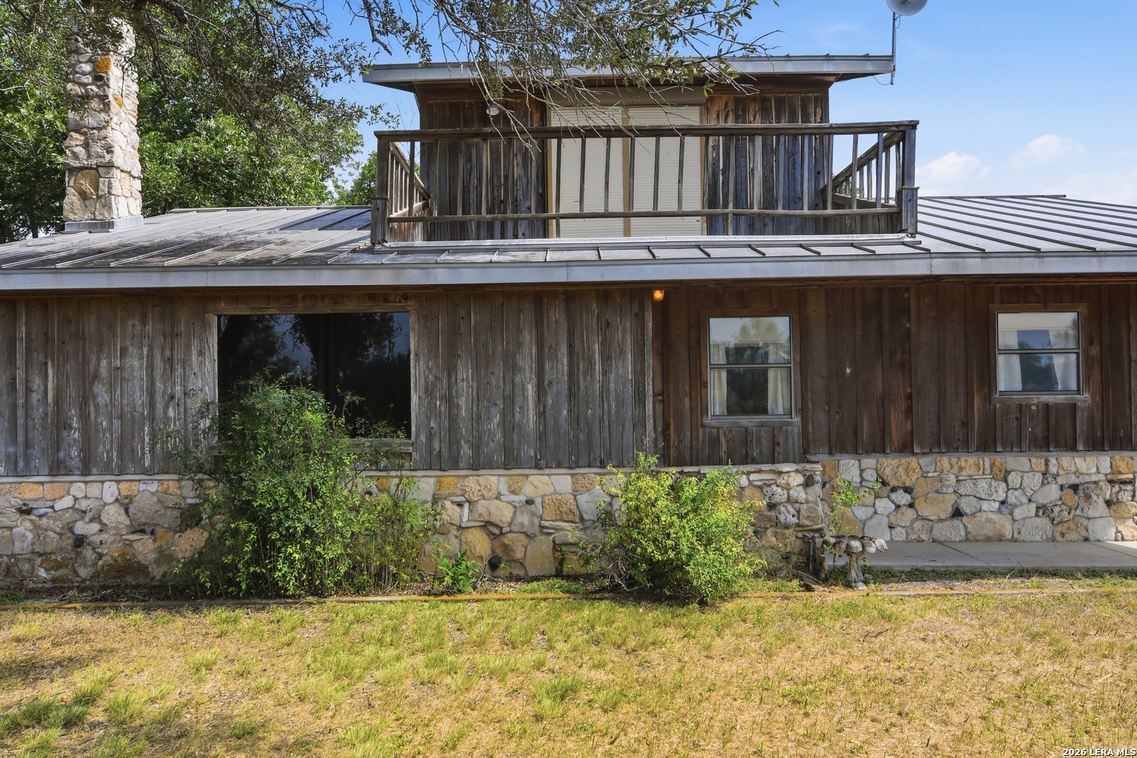 main property photo 38