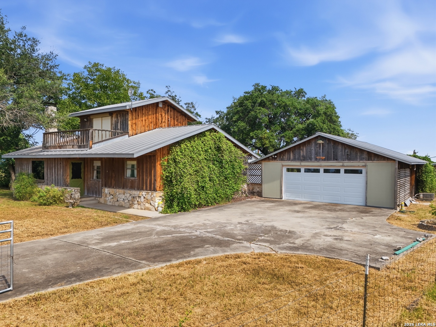 main property photo 42