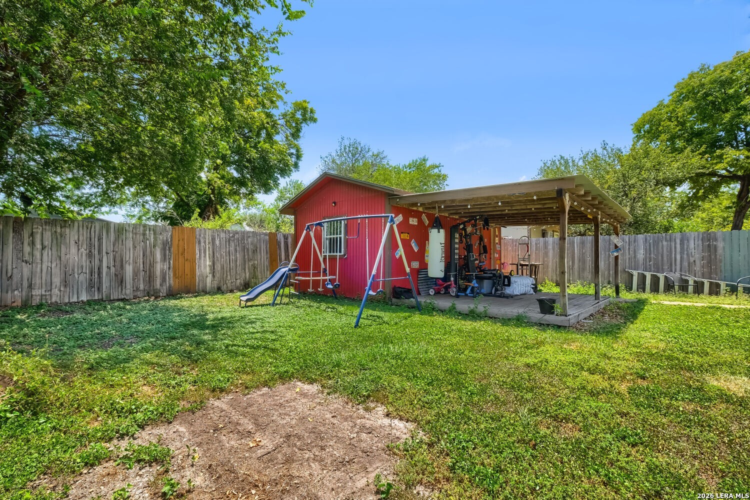 main property photo 22