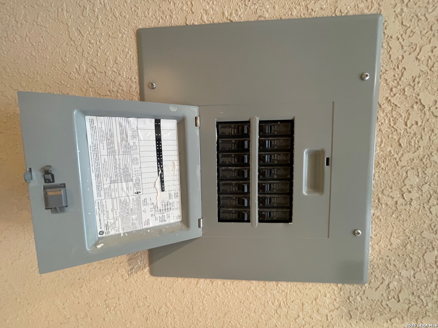 main property photo 27
