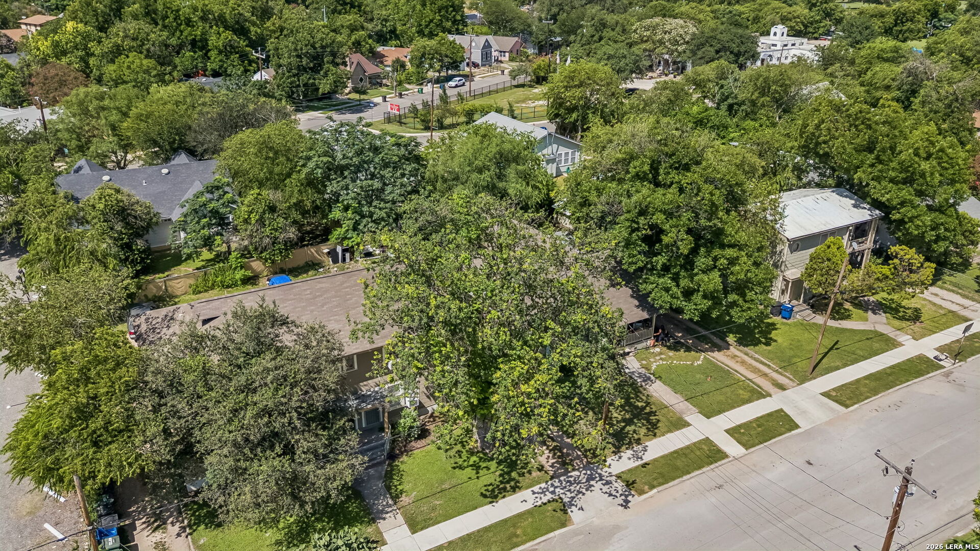 main property photo 29