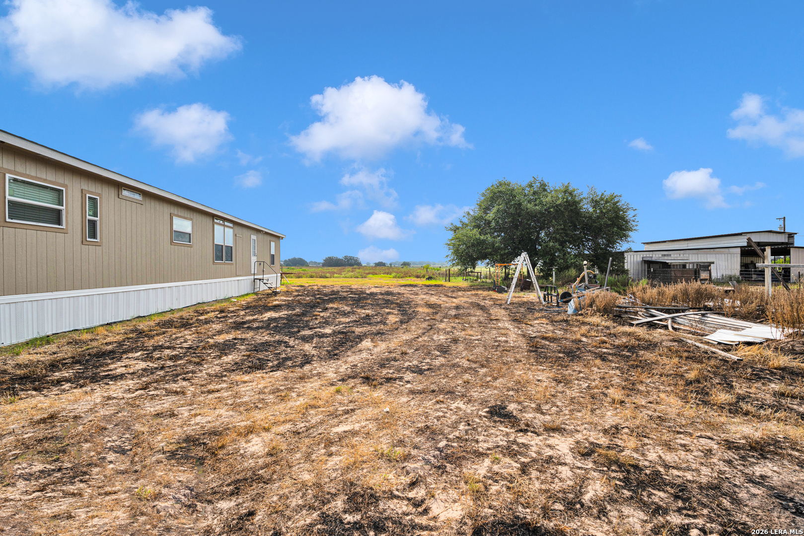 main property photo 22
