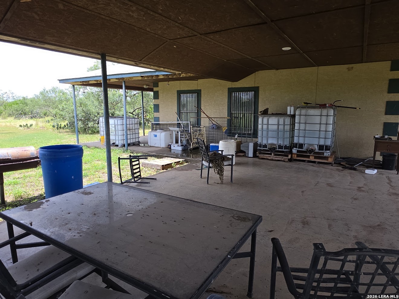 main property photo 28