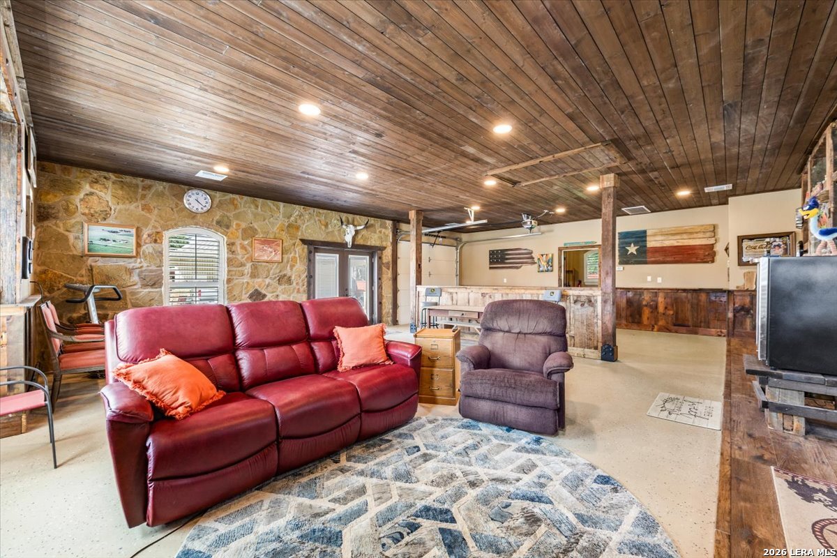 main property photo 42