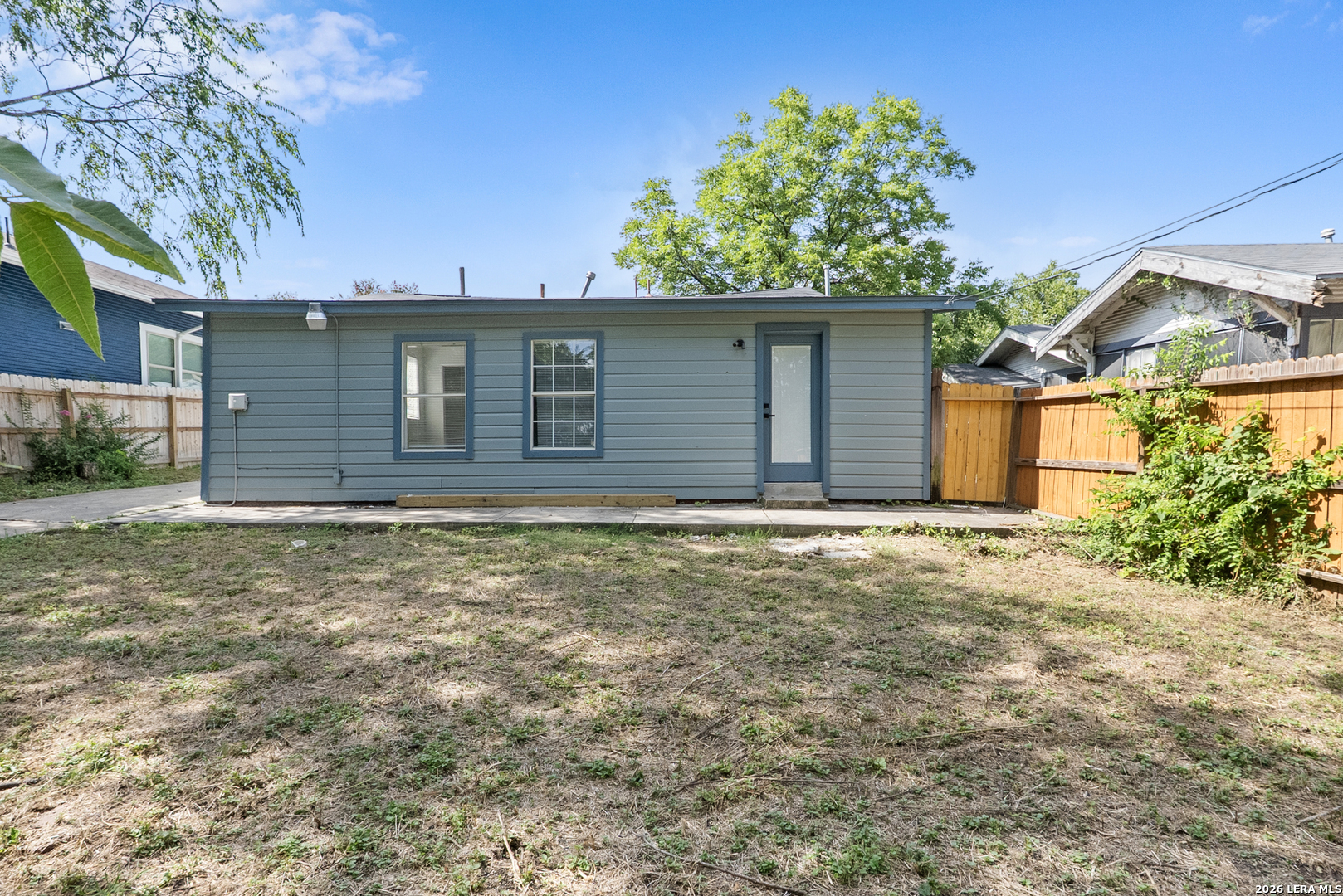 main property photo 22