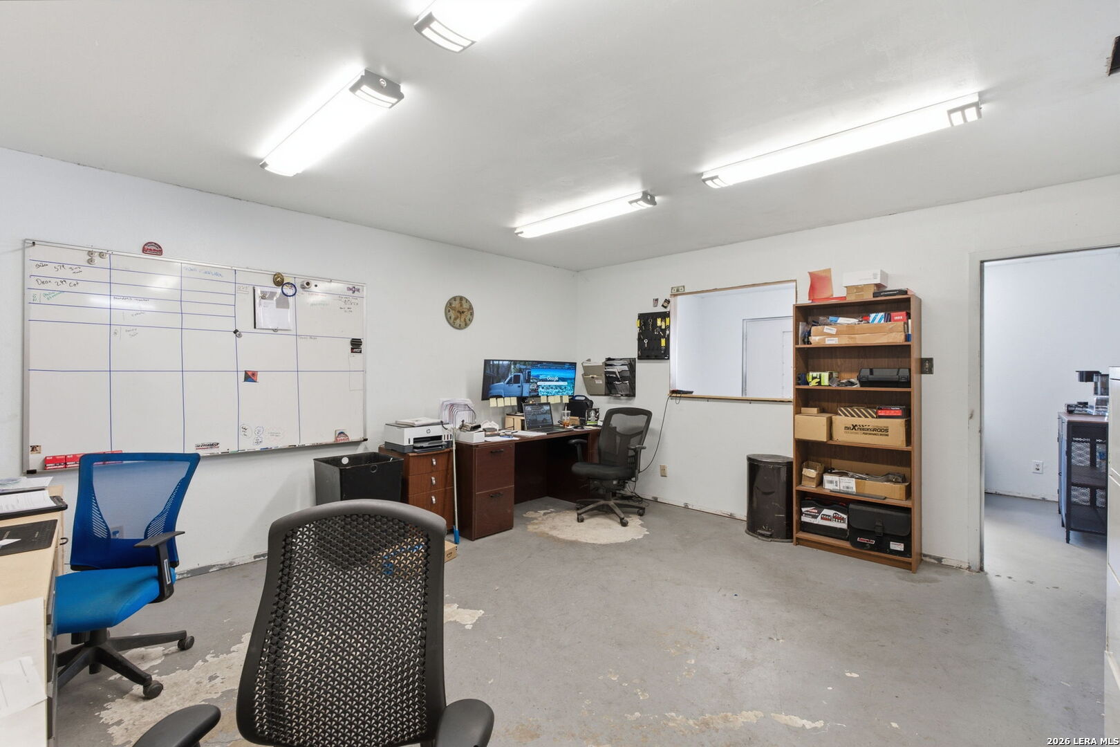 main property photo 14