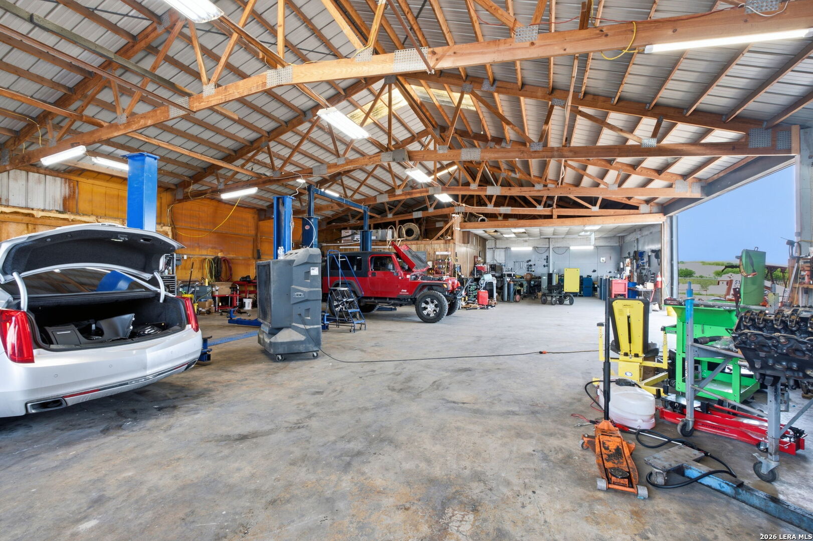 main property photo 16