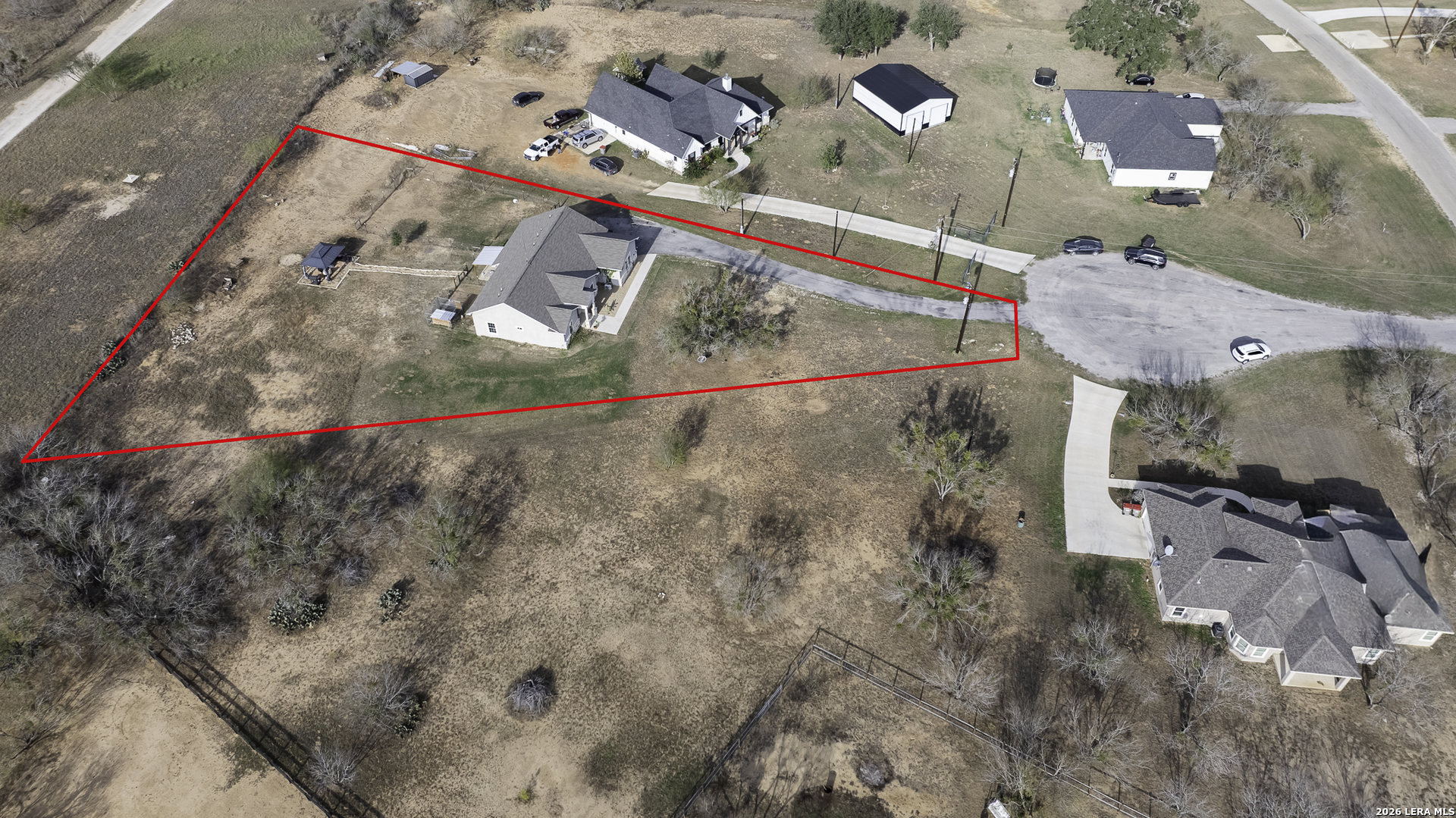 main property photo 4