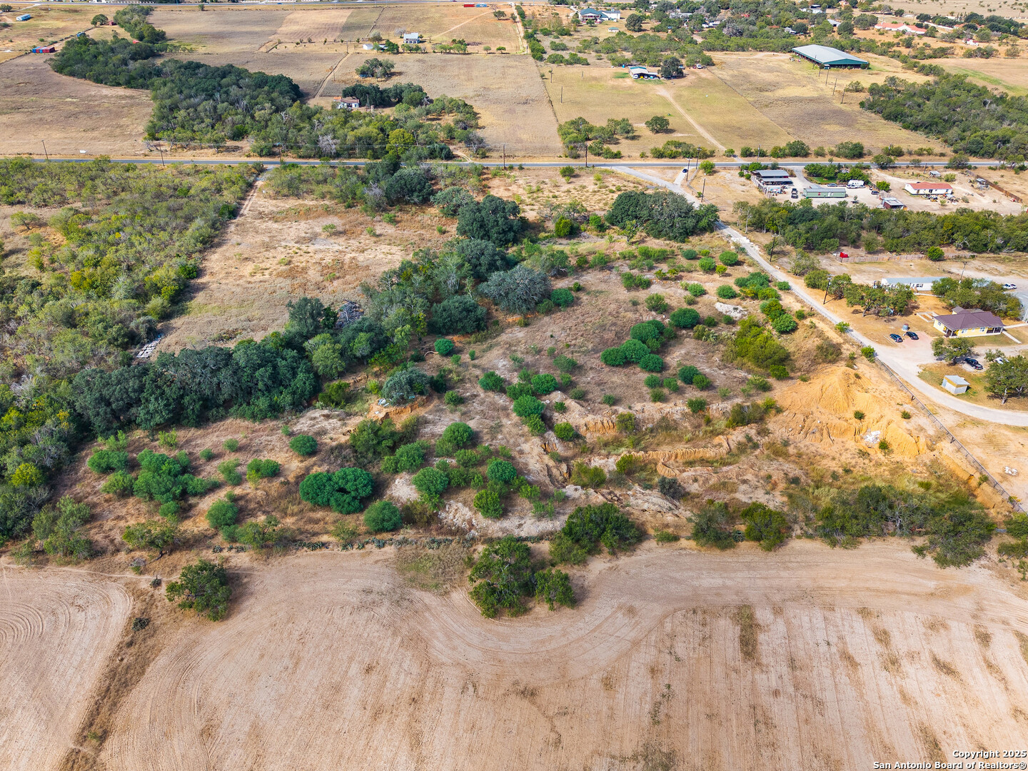main property photo 6