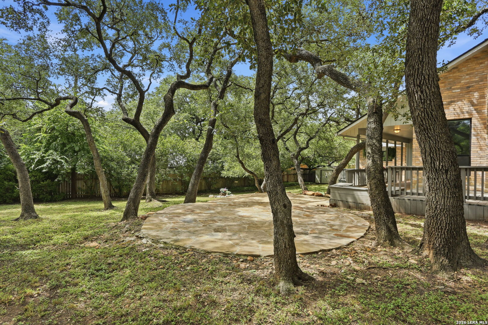 main property photo 32